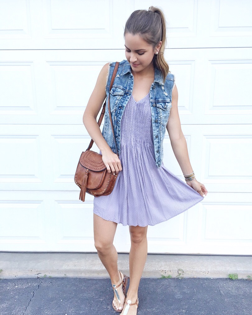 denim-vest-outfit