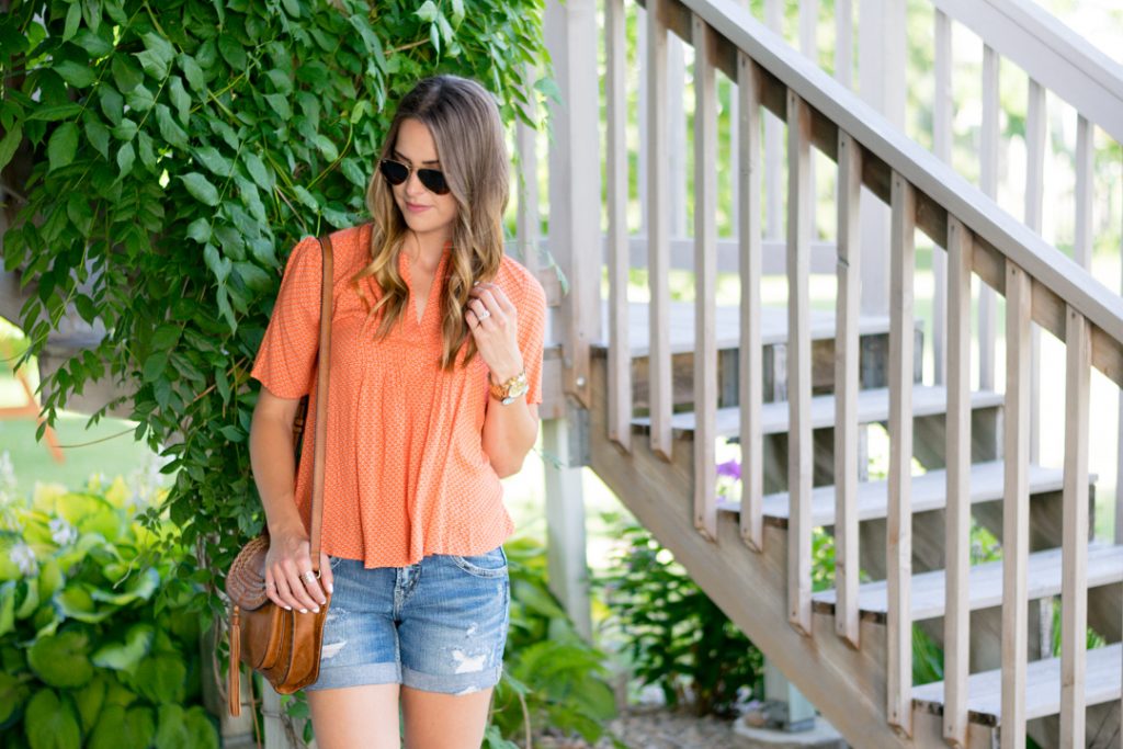 orange-top-outfit
