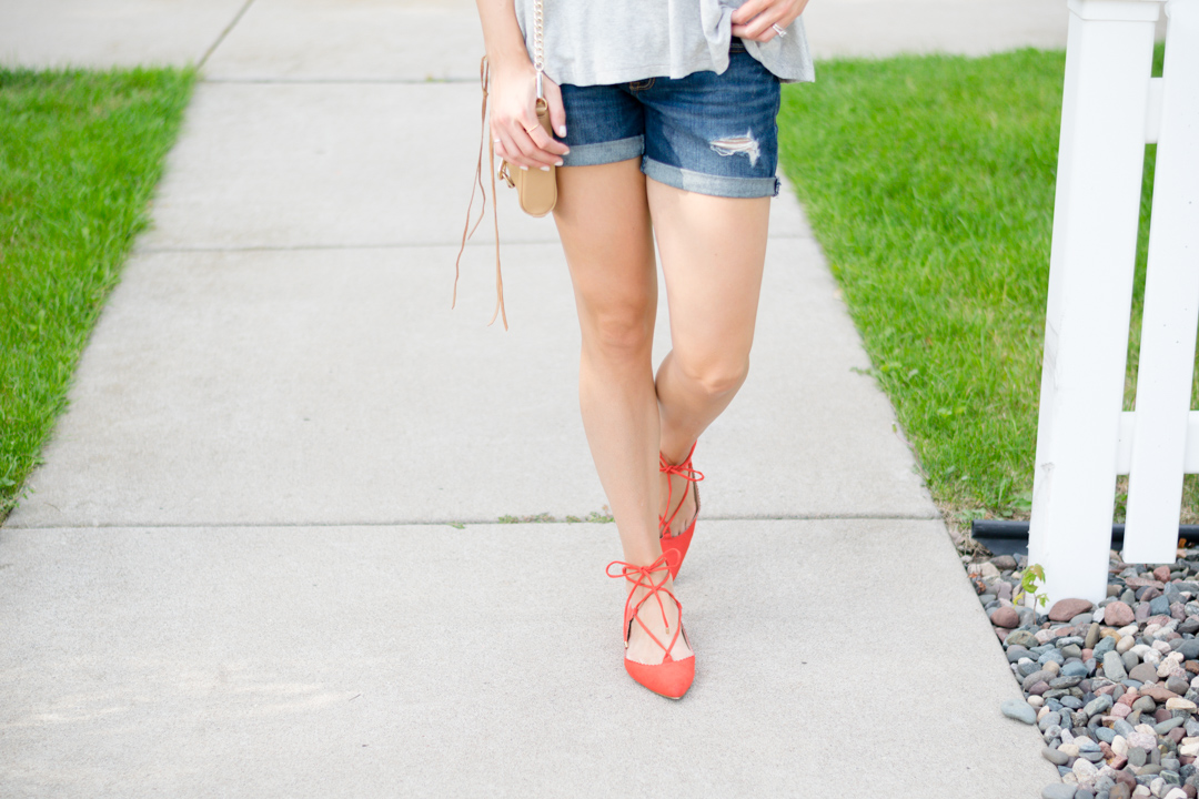 Red-lace-up-flats-outfit
