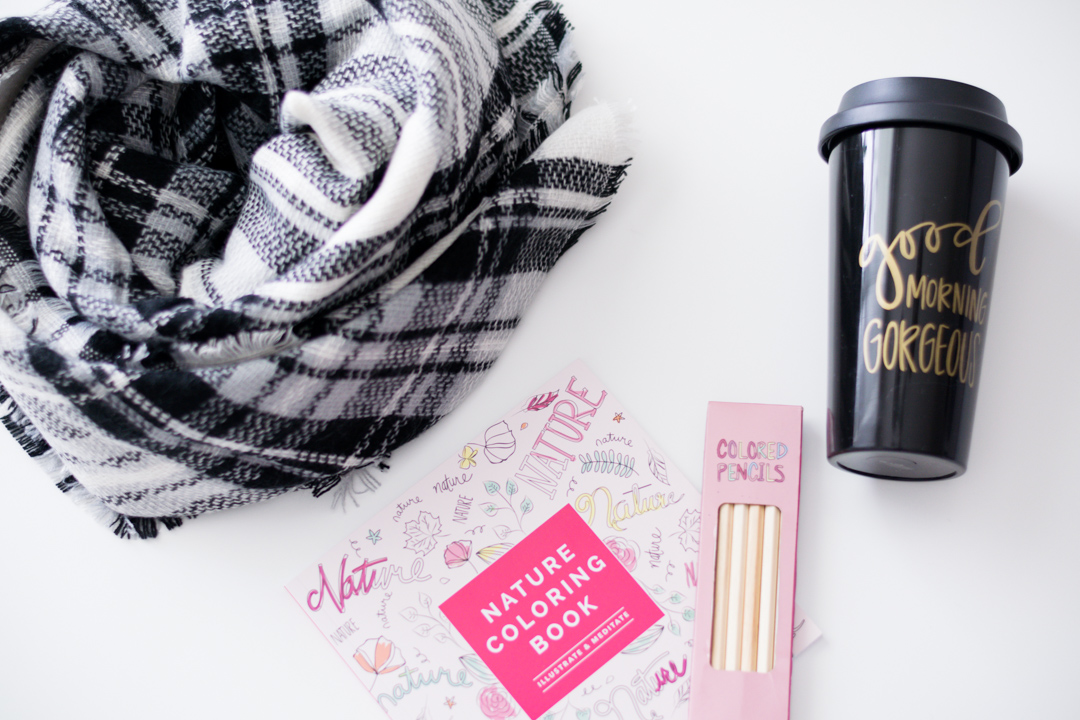 fall fab fit fun box, fabfitfun unboxing, fabfitfun review, #fffpartner, black and white blanket scarf