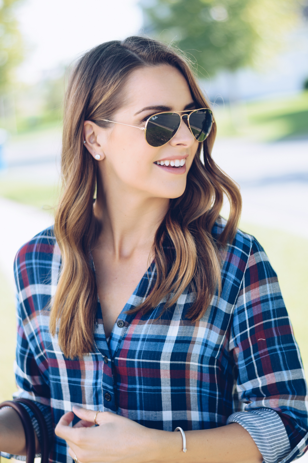 flannel shirt dress outfit, francescas flannel dress, classic ray ban aviators outfit, rebecca minkoff medium mab tote black cherry