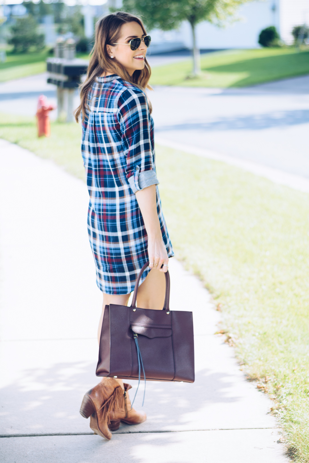 flannel shirt dress outfit, francescas flannel dress, classic ray ban aviators outfit, rebecca minkoff medium mab tote black cherry