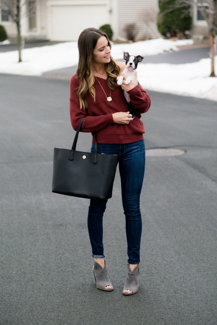 shein back twist sweater, express hi rise skinny jeans, tory burch perry tote black, vince camuto koral open toe booties