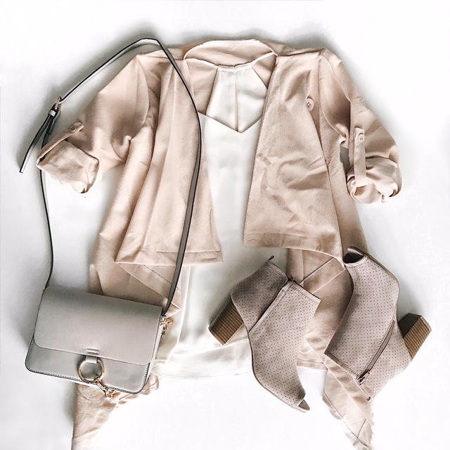 chloe bag dupe, old navy taupe peep toe booties, neutral outfits