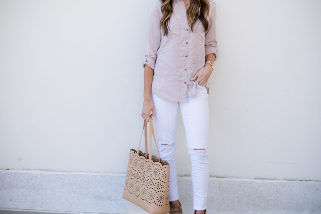 express soft boyfriend twill shirt, white jeans outfit, chelsea28 scalloped tote