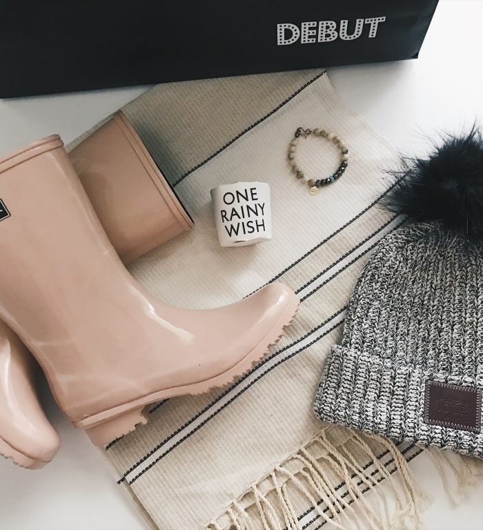 Roma pink rain boots, love your melon pom beanie, fashion blogger, smile network, pab's packs, house of talents, debut mall of america, shop for kindness, giving back Minneapolis,