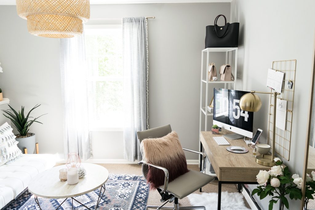 blog home office inspiration, fashion blog work space, bright minimal work space, office decor on a budget, Pinterest home office