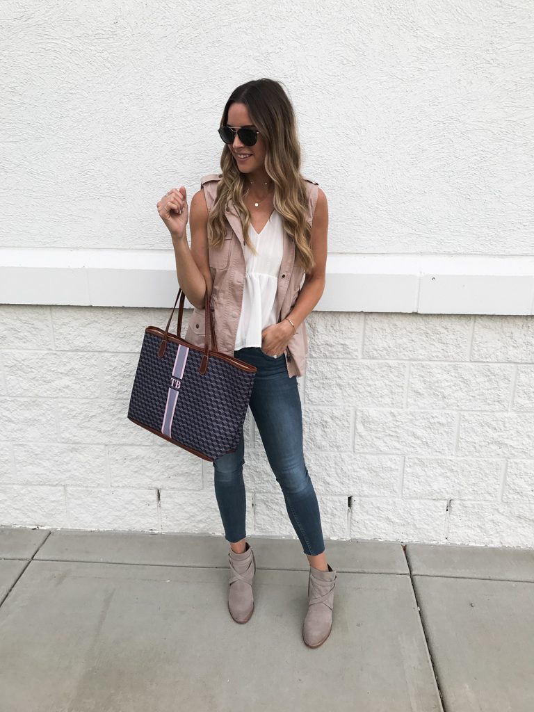 summer to fall transitional outfit, blush military vest, free people raw hem skinny jeans, Barrington gifts st. Anne tote