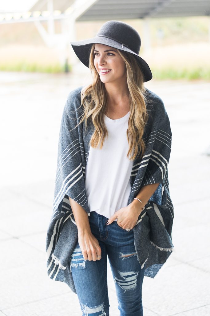 minneapolis fashion blogger, j.crew cape scarf, sorel lea wedge boots, floppy hat