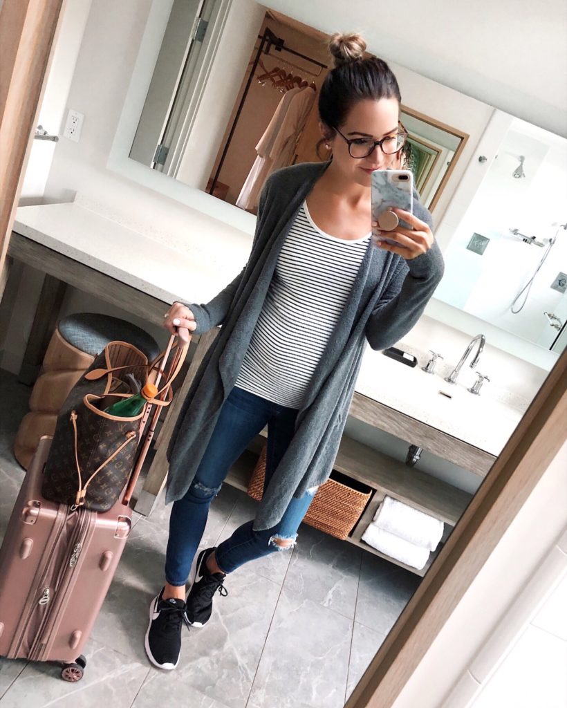airport style, travel outfit, andaz scottsdale resort and spa, baby moon destination, babymoon