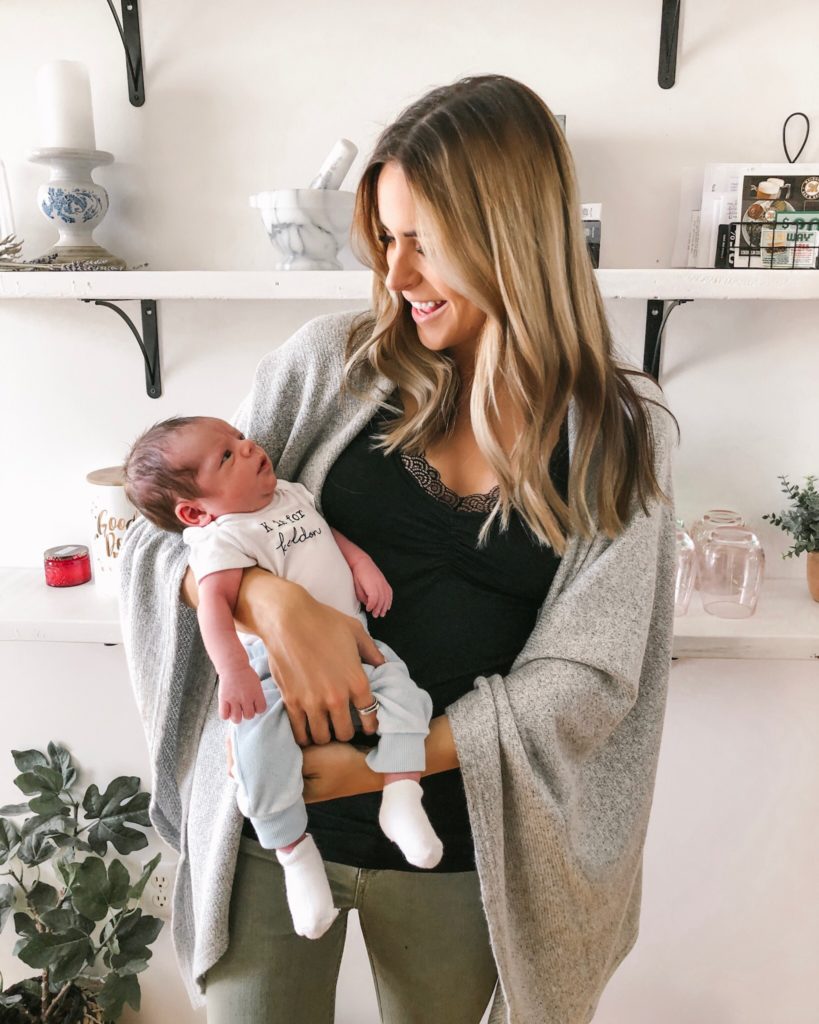 how to survive the first week with a newborn, baby must haves