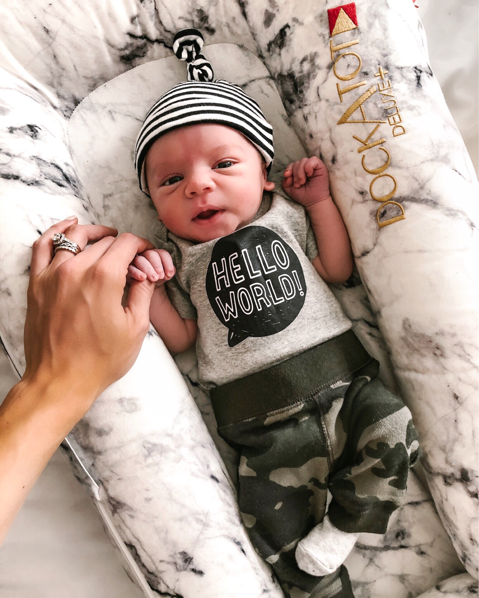 how to survive the first week with a newborn, baby must haves