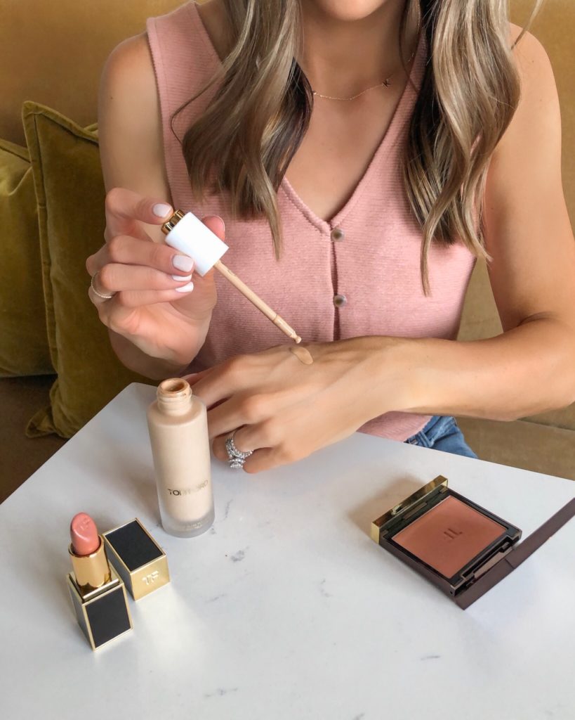 tom ford makeup, glowy summer make up, sable smoke lipstick, inhibition blush, soleil flawless glow foundation review, 5.5 bisque 