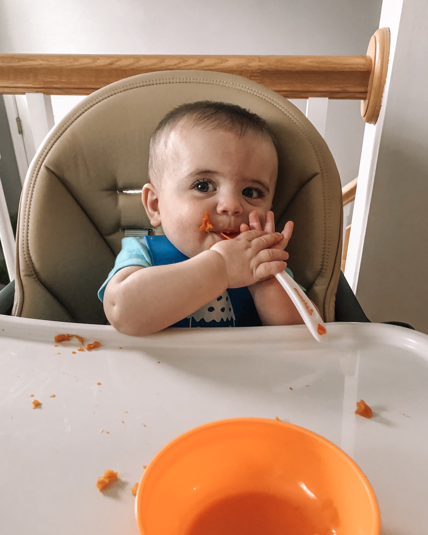 Keldon 6 month update and schedule, baby, starting solids, BLW, baby led weaning