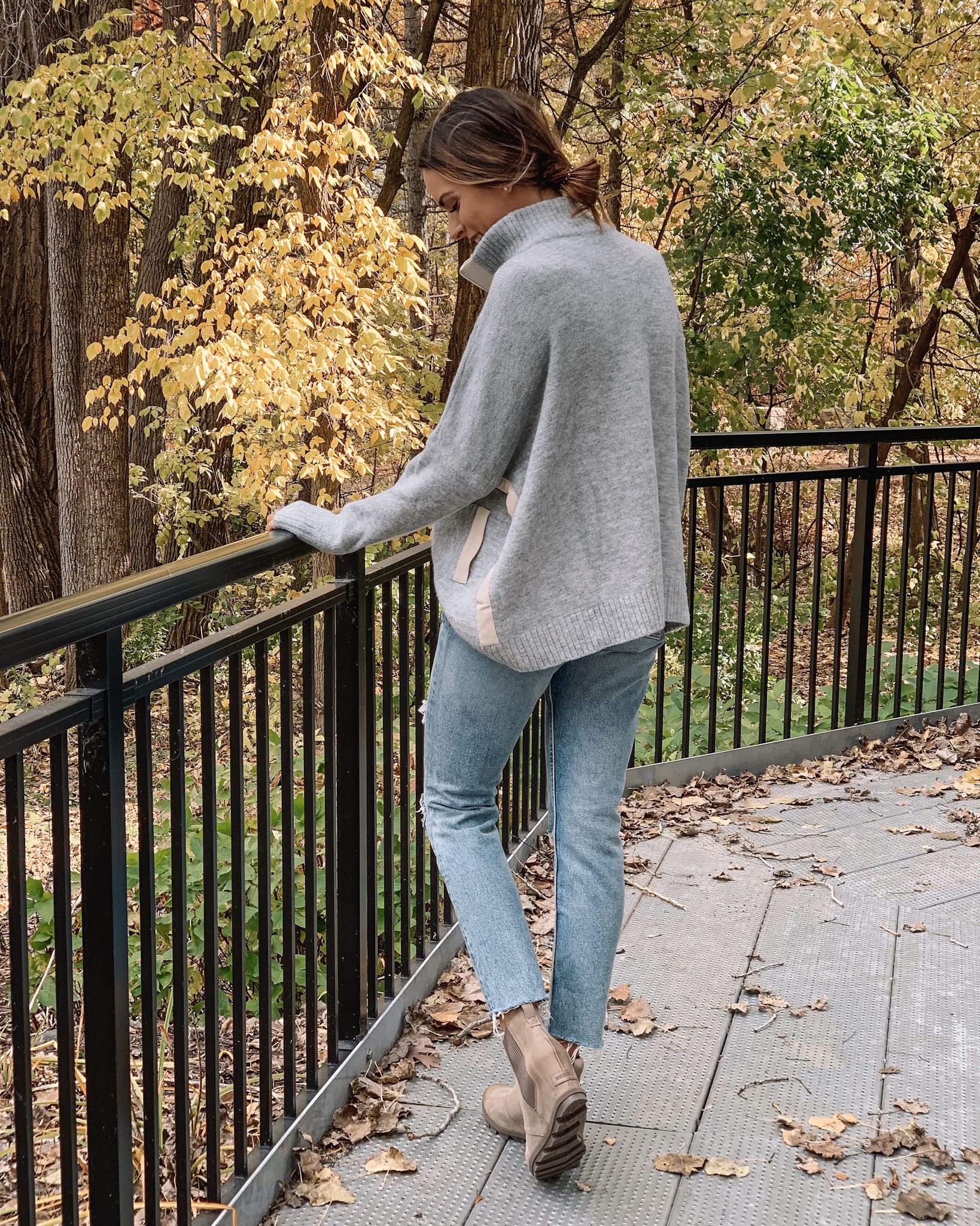 versatile fall/winter boots, Sorel Joan of arctic wedge II Chelsea boots ash brown, Minneapolis blogger, fall outfit, winter fashion