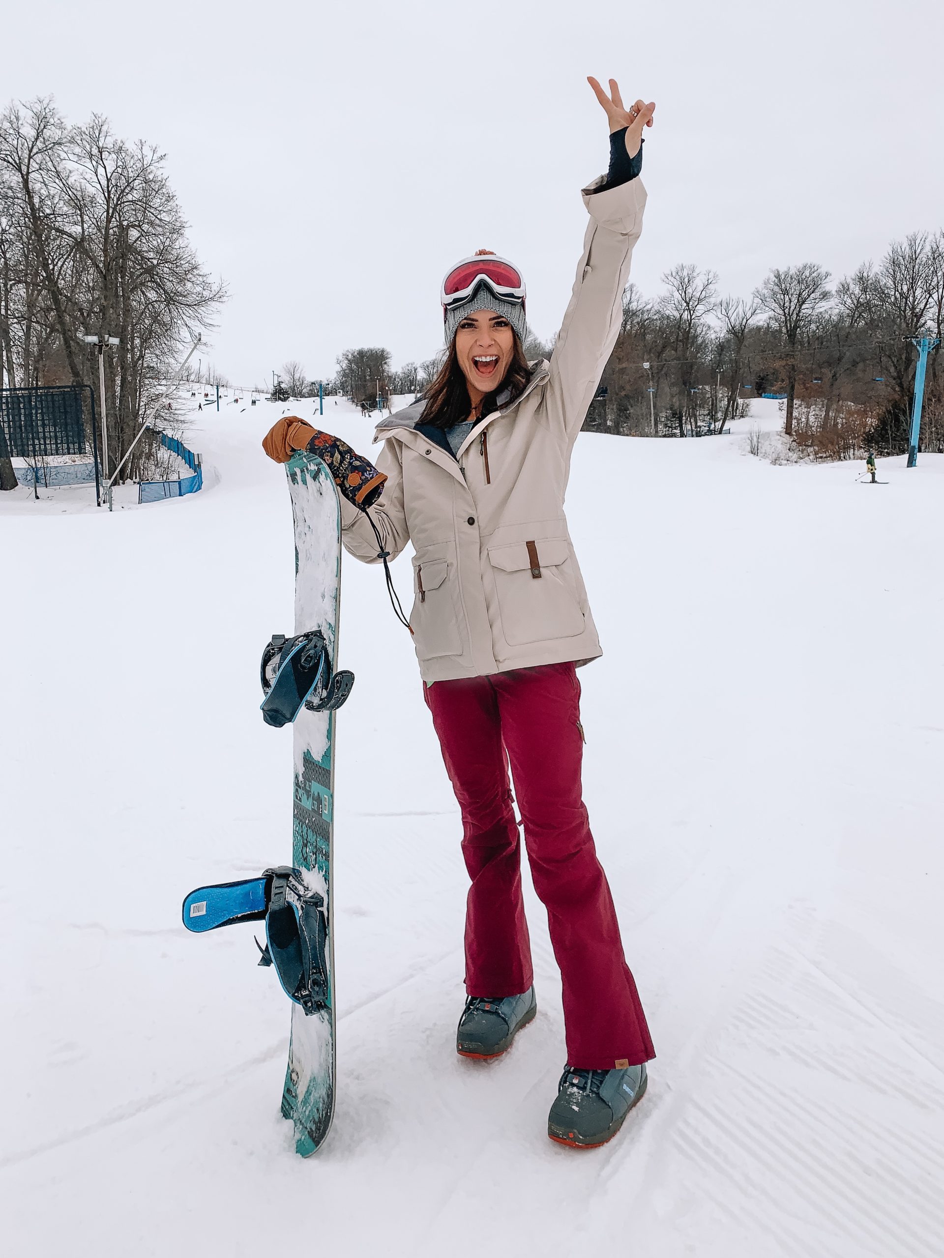 Cute 2025 snowboarding outfits