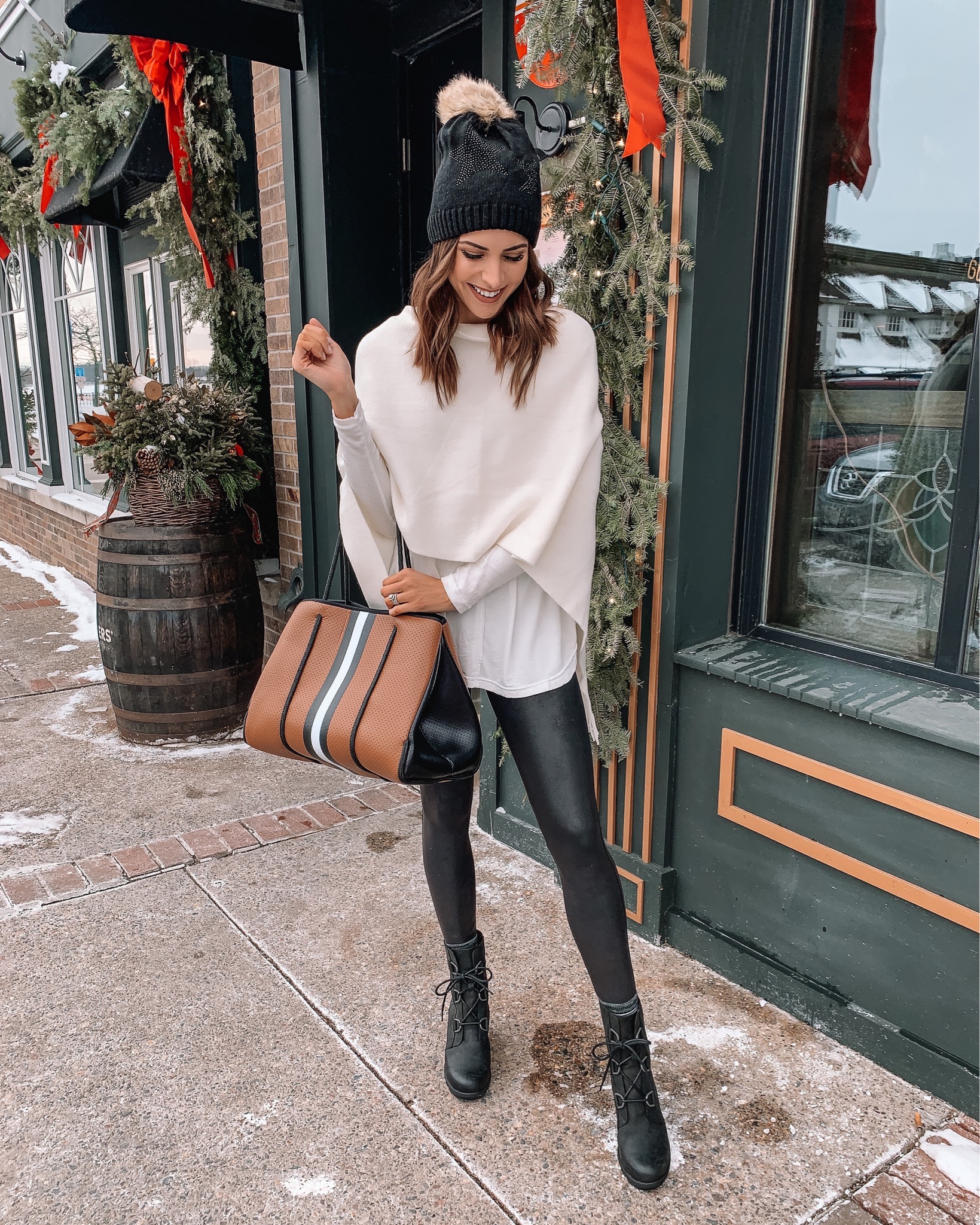 sorel-joan-of-arctic-black-boots-outfit - The Styled Press