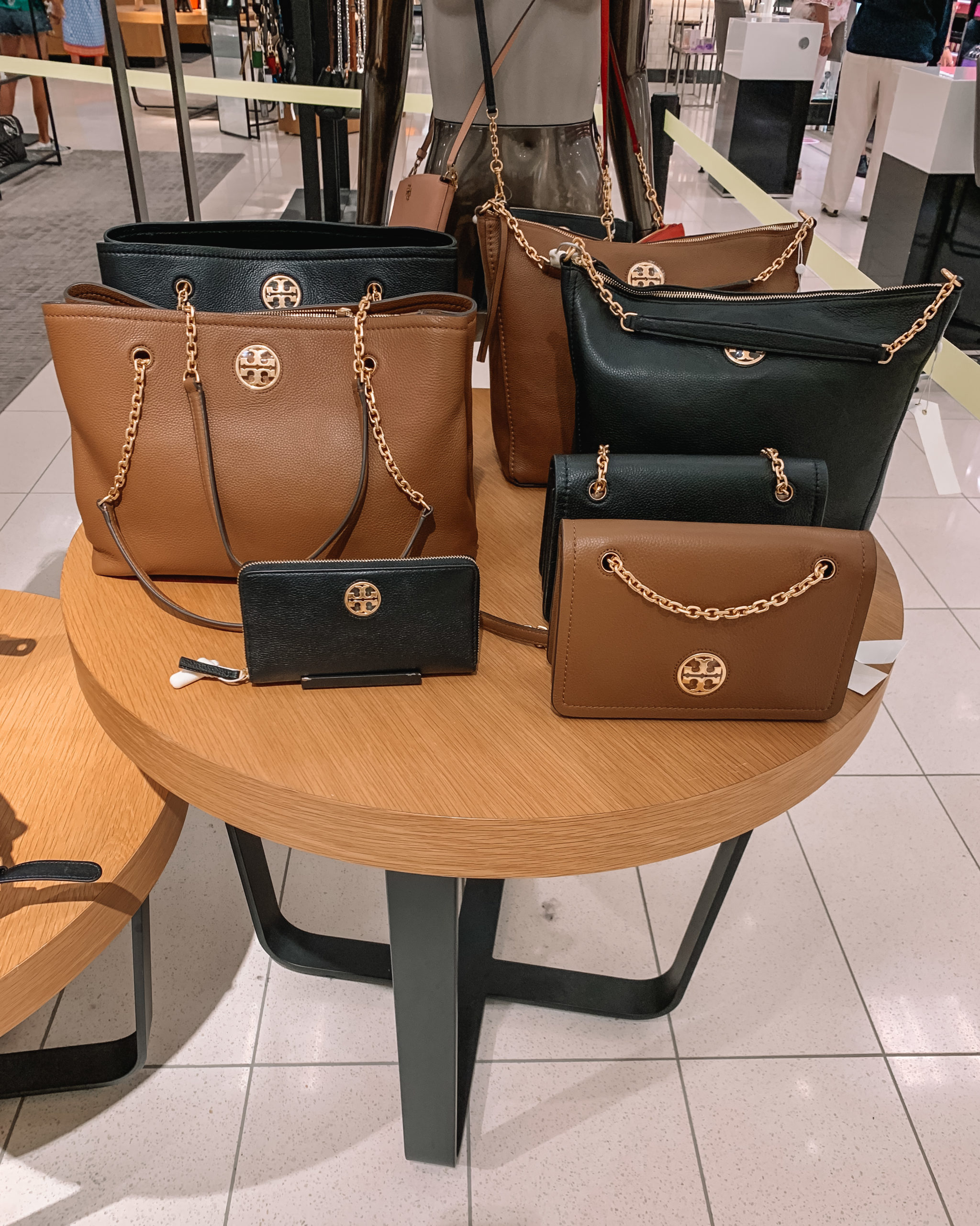 nsale-2020-nordstrom-anniversary-sale-tory-burch-bags - The Styled Press