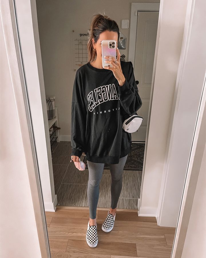 oversized-crewneck-pullover